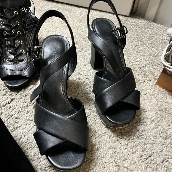 Designer shoe Bundle!! Valued Over 1K 🚨 9 pairs. Charles David, Michael Kors .. - Picture 8 of 17